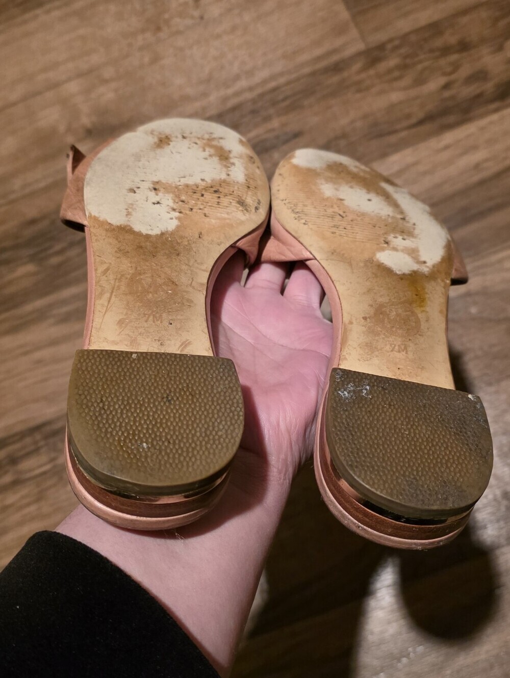 Michael Kors Blush Knot Slide Sandals - Picture 5 of 7